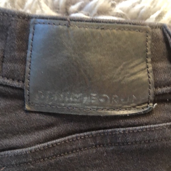 Denim Forum "The Lola High Rise Skinny" - Picture 6 of 13